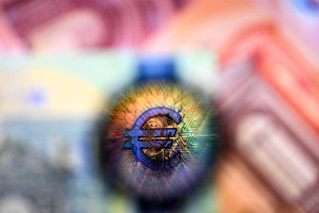 You are currently viewing ECB Survey Records ‘Unexpected’ Tightening in Bank Lending