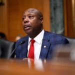 Read more about the article A key Republican senator said he doesn’t believe Fed Chair Jerome Powell committed a crime in testimony that has become central to an explosive Justice Department investigation