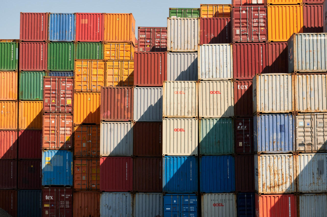 You are currently viewing Europe’s Exports to U.S. Rose Despite Tariffs, as Imports From China Jumped