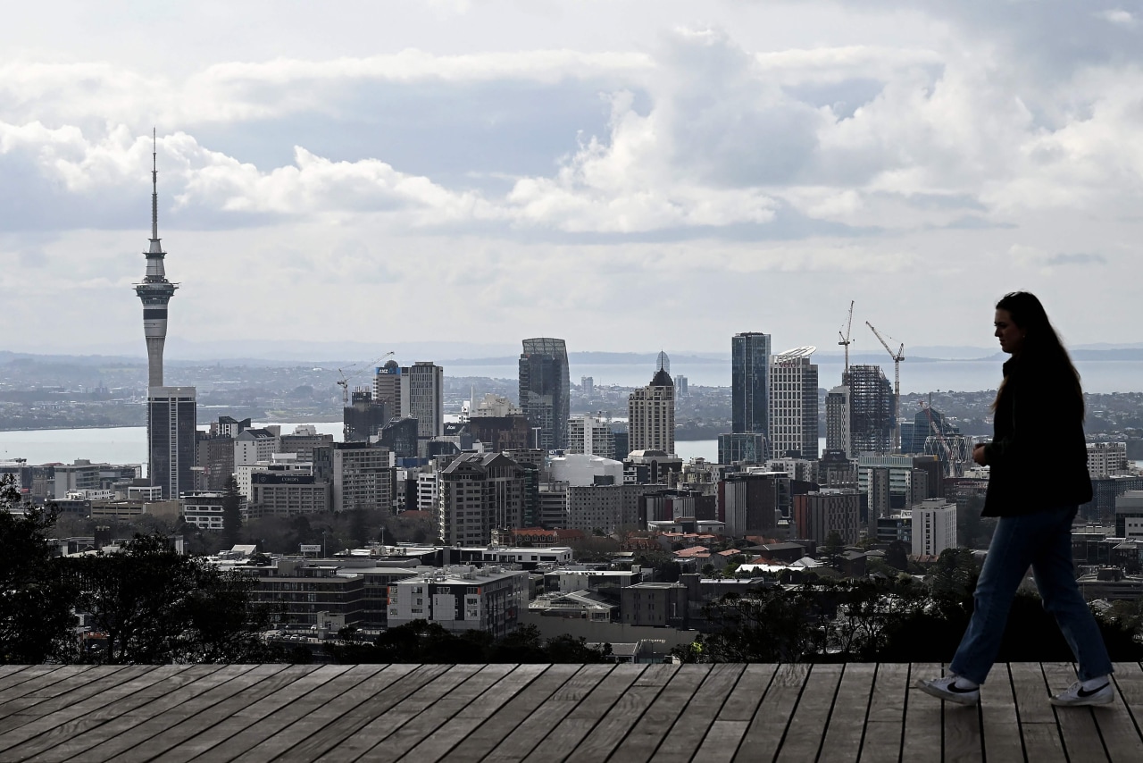You are currently viewing RBNZ Leaves Interest Rates on Hold, Expects Inflation to Soften