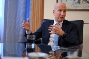 Read more about the article ECB Should Be Prepared to Move Rates Quickly in Either Direction, Austria’s Central Bank Governor Says