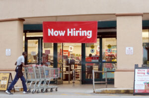 Read more about the article Week Ahead for FX, Bonds: U.S. Jobs, Eurozone Inflation Data Could Reveal Middle East War Impact