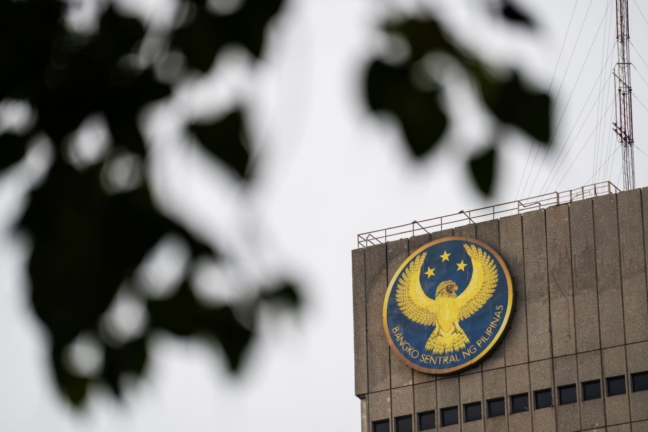 You are currently viewing Philippine Central Bank Warns of Inflation Risks From Mideast War