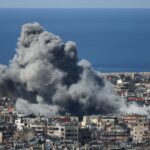 Read more about the article Investors Offload Bonds on Inflation Fears as Dollar, Swiss Franc Gain