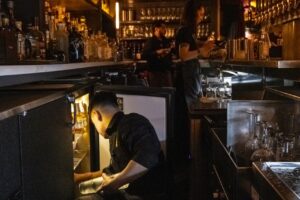 Read more about the article Does raising the wage floor reduce employment by making labor more expensive? After 30 years, the debate still isn’t settled.