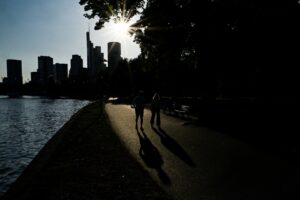 Read more about the article German Business Sentiment Slips as Iran War Weighs