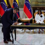 Read more about the article Chevron agrees to asset swap in Venezuela to focus on oil projects