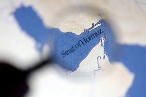 Read more about the article US-sanctioned tankers pass Strait of Hormuz despite US blockade, data shows