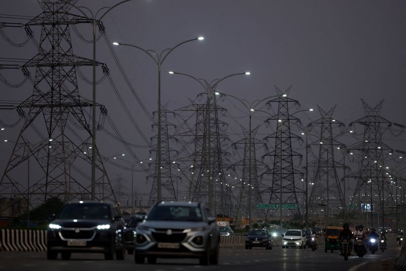 You are currently viewing Factbox-Governments worldwide shield households from rising energy costs