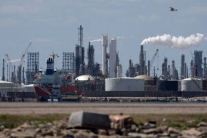 Read more about the article Trump grants 90-day Jones Act waiver extension to curb energy costs