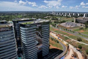 Read more about the article Brazil posts wider-than-expected current account deficit in March