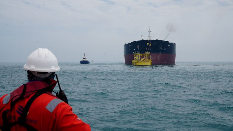 You are currently viewing Gulf economies head for worst crisis since pandemic as war roils energy lifeline: Reuters poll