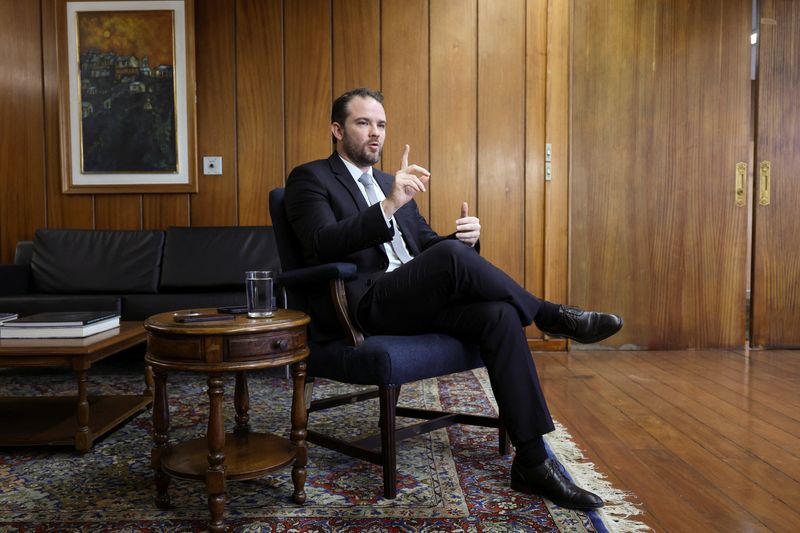 You are currently viewing Brazil’s public debt falls for the first time in 2026