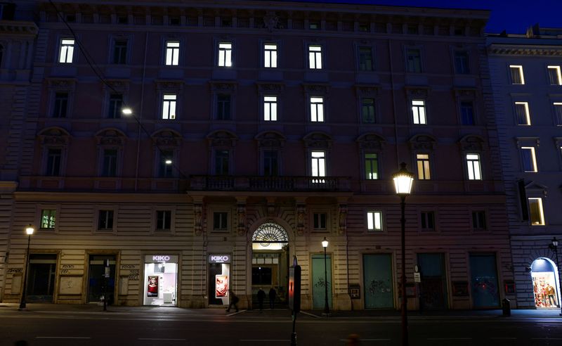 You are currently viewing Italy budget watchdog casts doubt on government debt reduction pledges