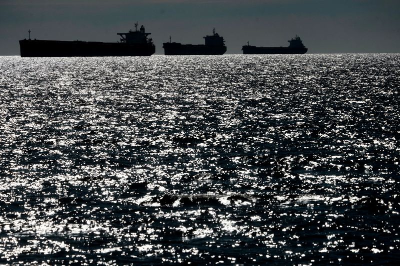 You are currently viewing Exclusive-Russian ’shadow fleet’ undeterred by Starmer’s threat as nearly 100 ships cross UK waters