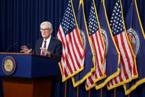 Read more about the article Instant view: Fed holds rates steady, but board vote is most divided since 1992