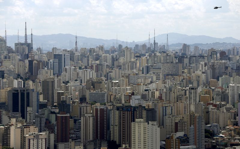 You are currently viewing Brazil creates more formal jobs than expected in March