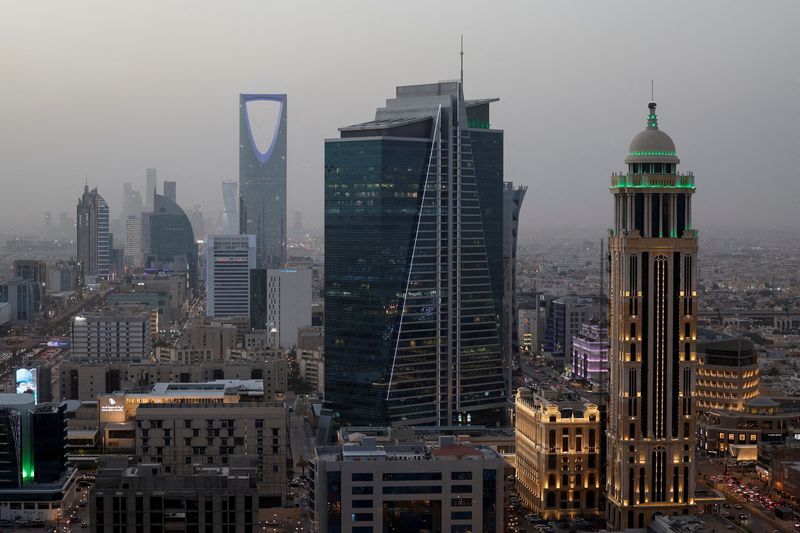 You are currently viewing Saudi GDP growth slows to 2.8% in first quarter as Iran war weighs on economy 
