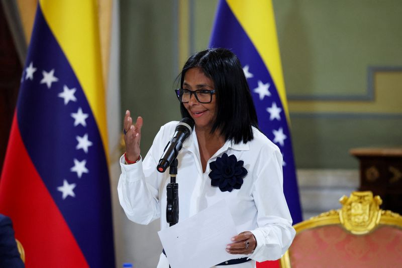 You are currently viewing Venezuela’s Rodriguez says monthly minimum income will rise to $240