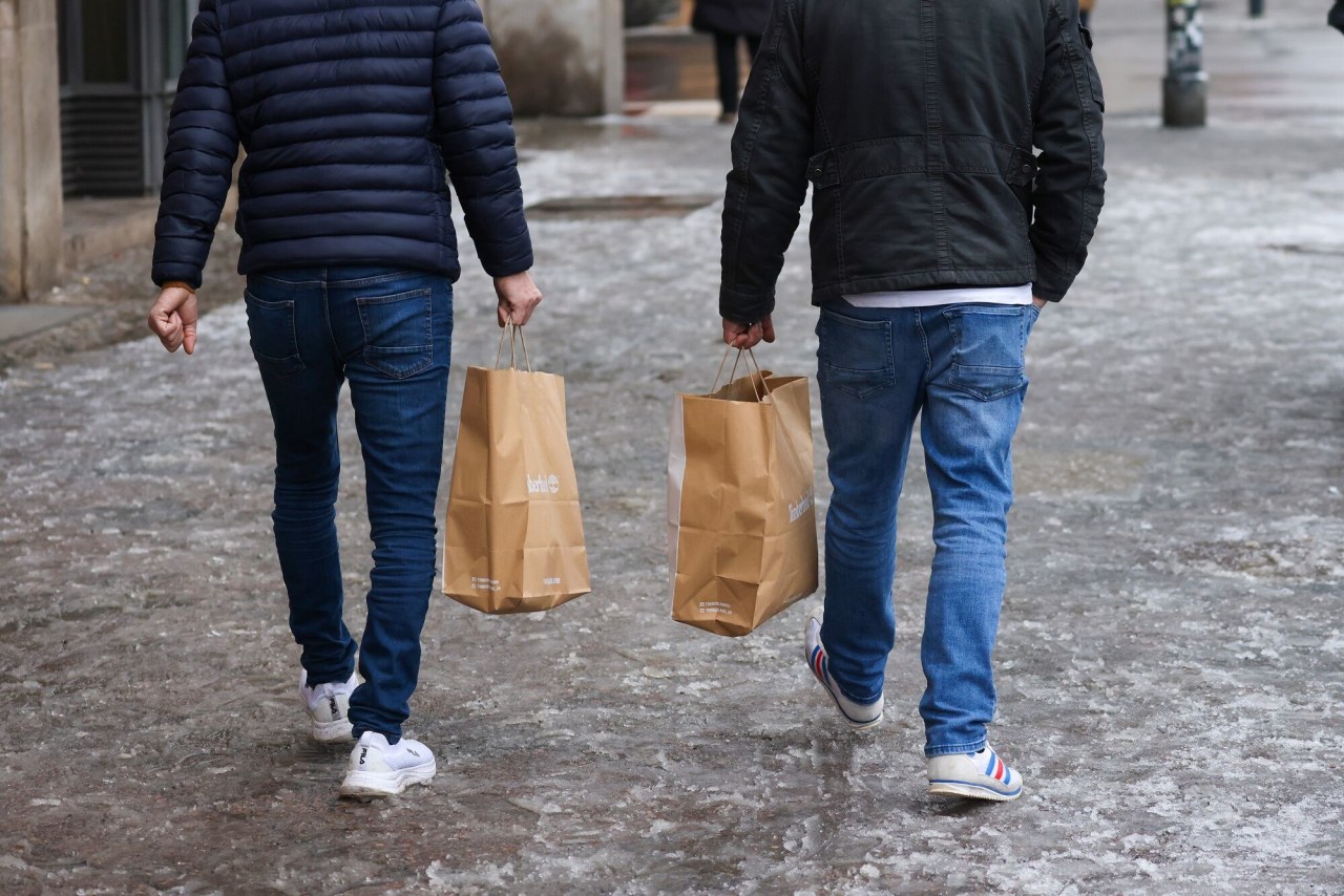 You are currently viewing Eurozone Retail Sales Fell Back Ahead of Iran War Energy-Price Surge