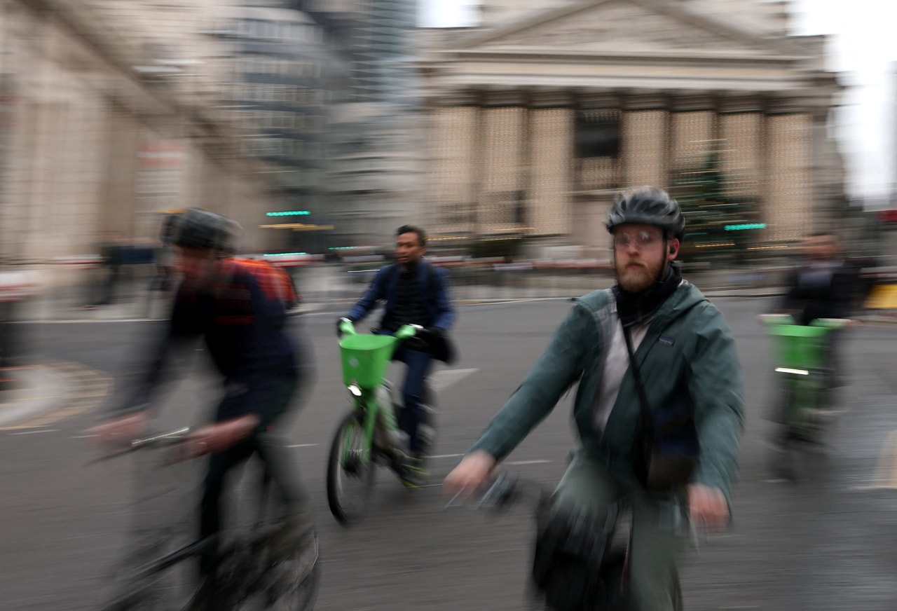 You are currently viewing U.K. Unemployment Falls Below 5%