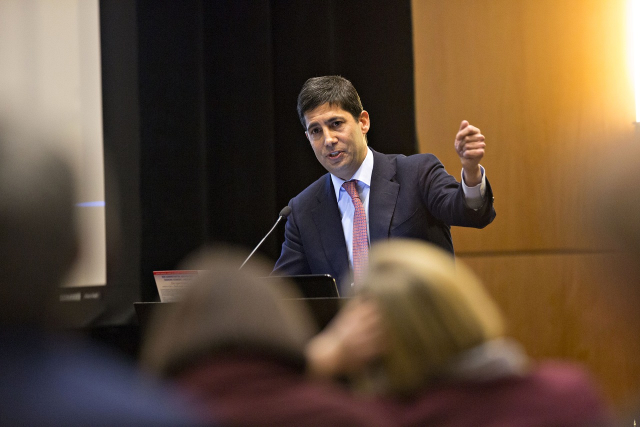 You are currently viewing Kevin Warsh pitched a case for Fed rate cuts. His future colleagues are skeptical.