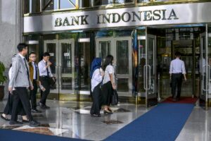 Read more about the article Indonesia’s Central Bank Holds as Middle East Risks Dim Outlook