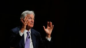 Read more about the article President Trump doubled down on the Justice Department’s criminal investigation of Fed Chair Jerome Powell, saying that he won’t drop the probe and threatening to fire Powell if he doesn’t resign