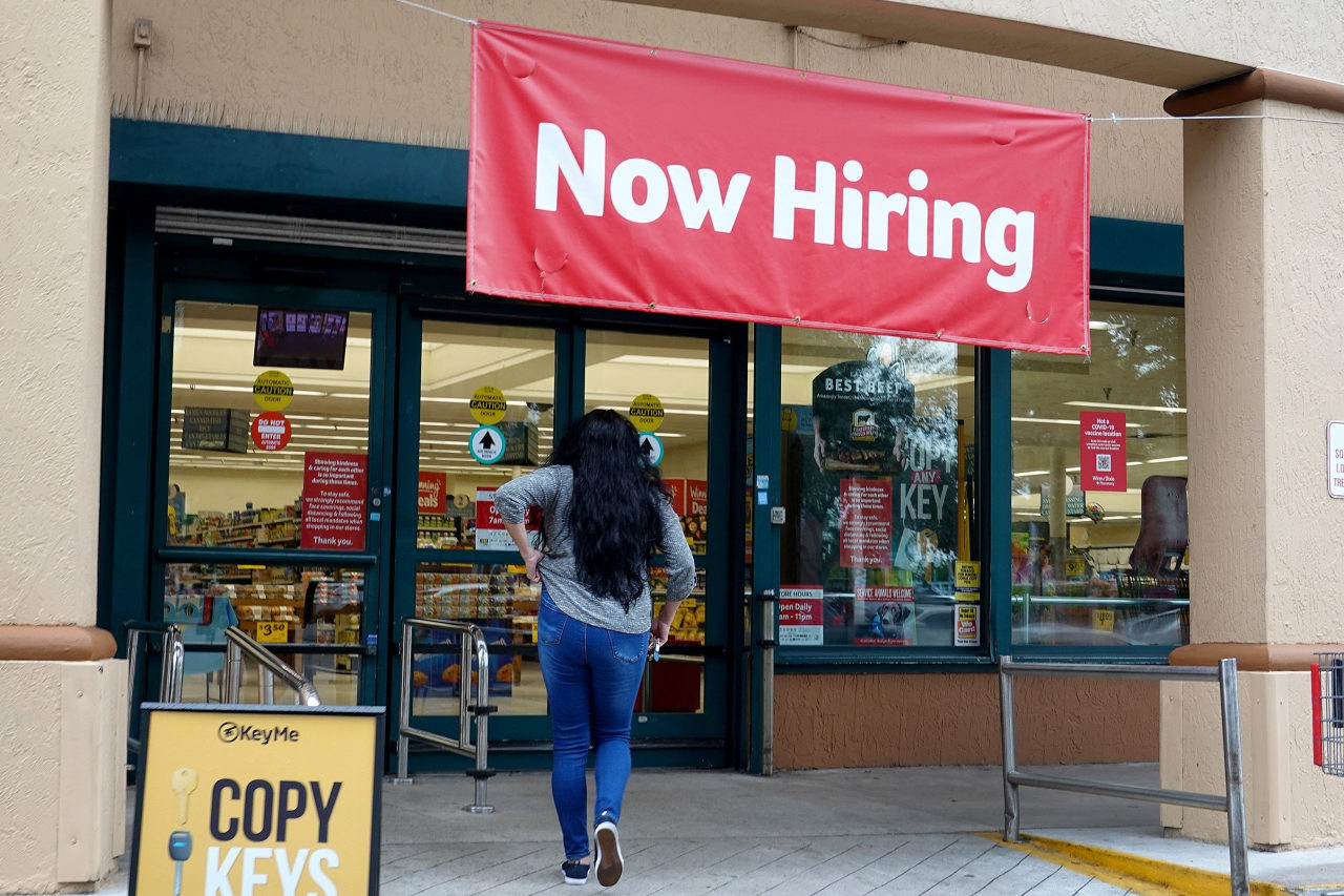 You are currently viewing U.S. Jobless Claims Fell Unexpectedly Last Week