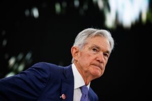 Read more about the article The Federal Reserve succession drama now comes down to a decision only Jerome Powell can make: Will he give up his seat on the Fed’s board when his chairmanship ends or stay on as a governor?