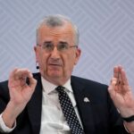 Read more about the article Bank of France’s Villeroy sees inflation returning to 2% in 2027, 2028
