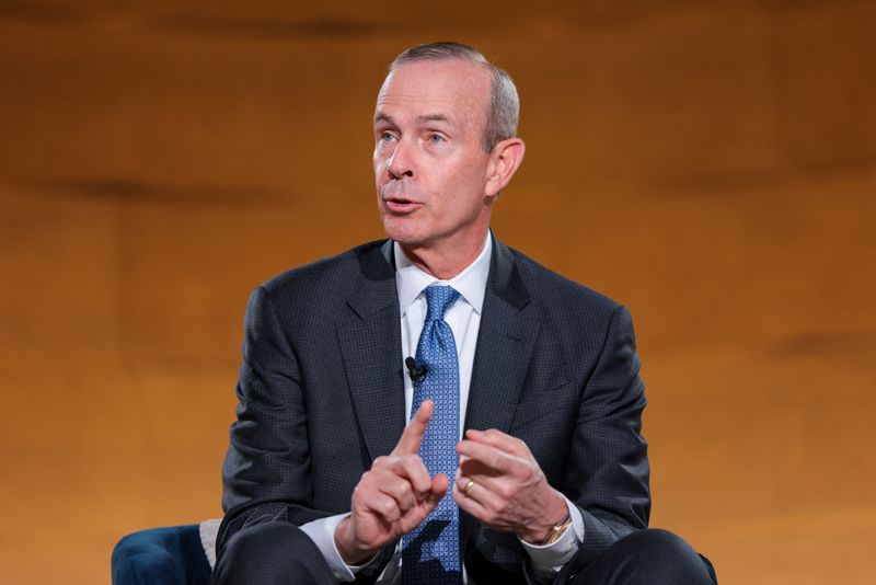 You are currently viewing Chevron CEO says physical shortages in oil supply to begin appearing