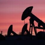 Read more about the article US crude eases 1% as traders weigh supply risks