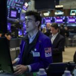 Read more about the article Morning Bid: Gulf singe, AI binge