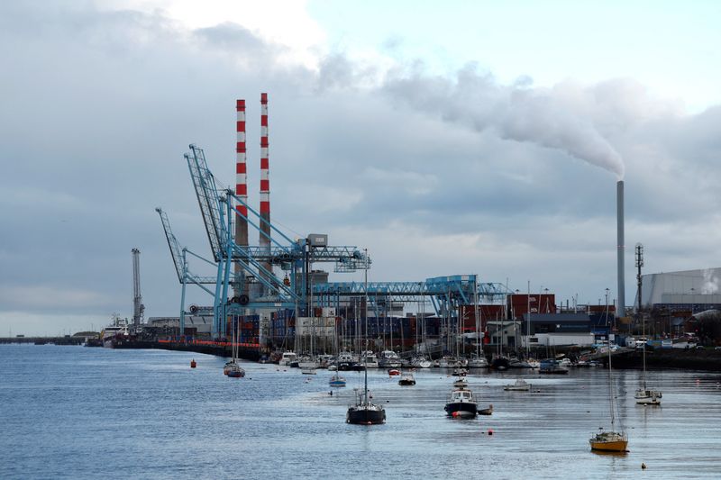 You are currently viewing Ireland services sector contracts for first time in five years, PMI shows