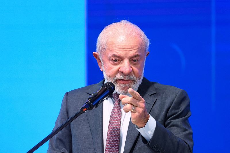 You are currently viewing Brazil’s Lula visits Trump in Washington seeking to avert new US trade tariffs