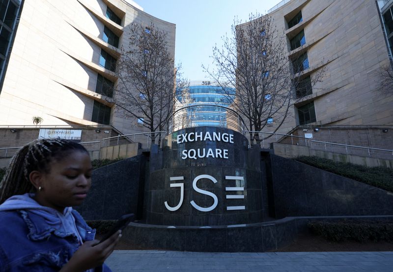 You are currently viewing Moody’s sees South Africa debt stabilizing as reforms boost outlook