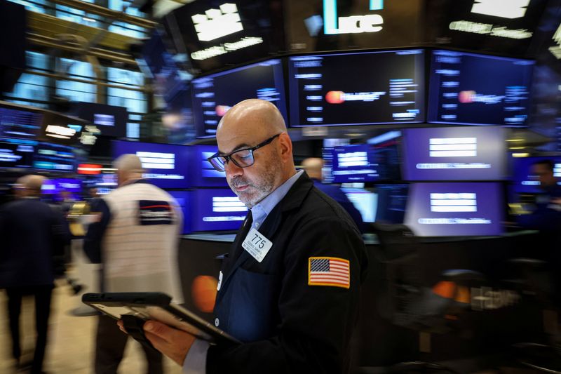 You are currently viewing Morning Bid: Chip push, crude pull