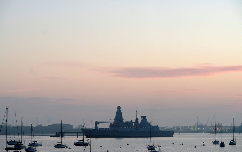 You are currently viewing UK deploys warship to Middle East with eye on potential Hormuz mission