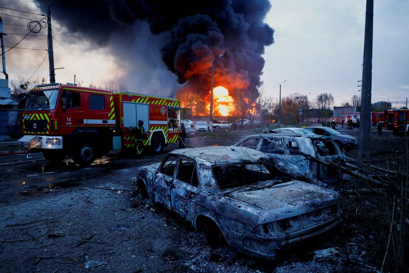 You are currently viewing Putin says he thinks Russia-Ukraine war is coming to an end