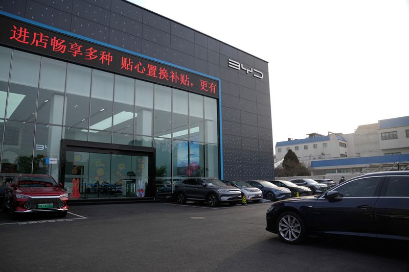 You are currently viewing China’s car sales drop for seventh month in April; exports roar
