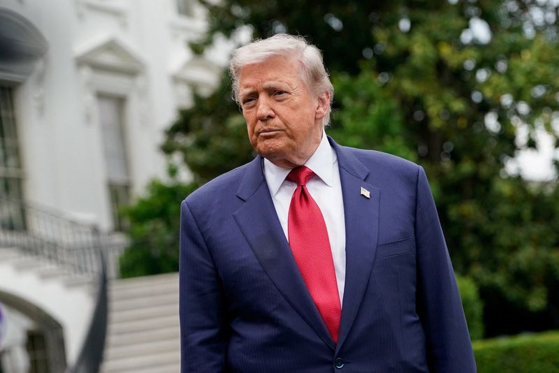 You are currently viewing Trump says federal gas tax should be paused, CBS News reports