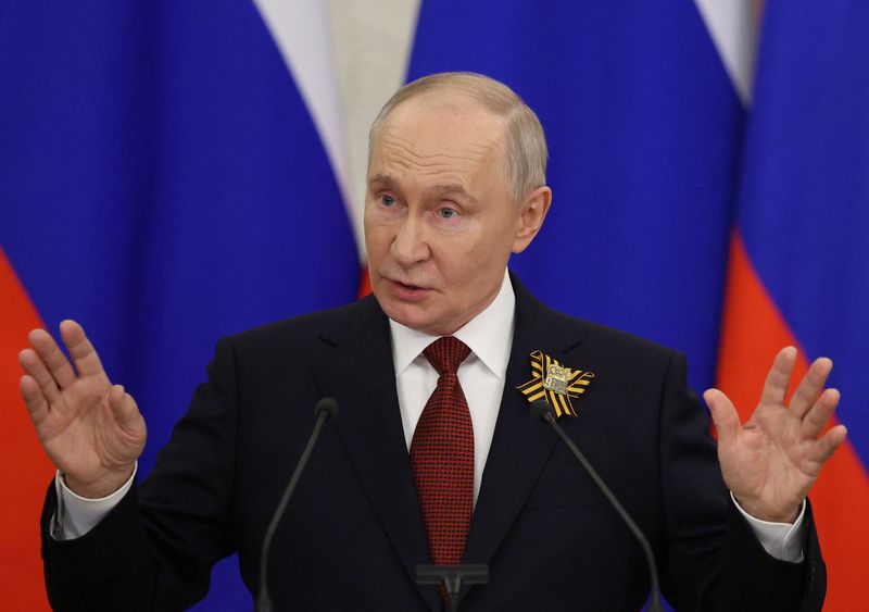 You are currently viewing Kremlin repeats Putin’s assertion that Ukraine war is nearly over after Zelenskiy casts doubt