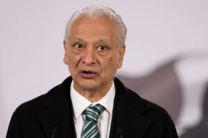Read more about the article Exclusive-Mexico’s Pemex CEO, close ally of Sheinbaum, under threat as woes mount