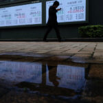 Read more about the article Global bonds tumble as flaring inflation spooks investors
