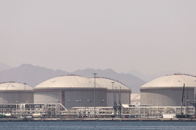 You are currently viewing Oil rebounds on uncertainty over Iran peace deal and inventory drawdowns