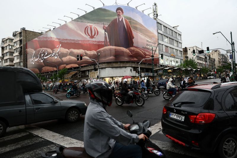 You are currently viewing Exclusive-Supreme Leader says enriched uranium must stay in Iran, Iranian sources say