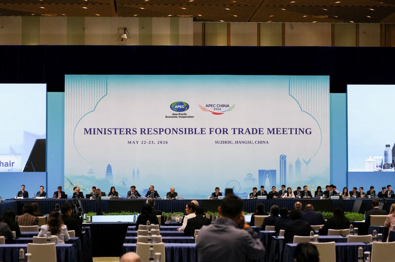 You are currently viewing APEC trade envoys gather in China to discuss trade imbalances, supply chain resilience