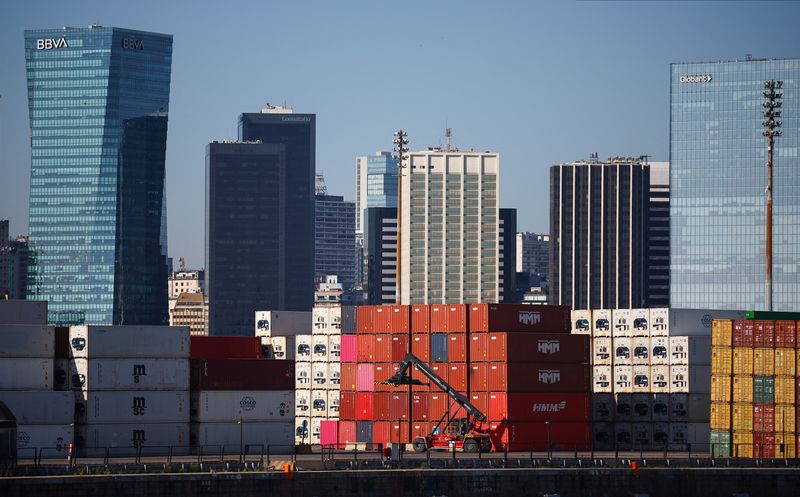 You are currently viewing Argentina to gradually eliminate taxes on some industrial exports