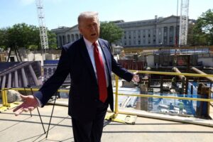 Read more about the article Trump talks up his ballroom plan dozens of times but plays down Americans’ economic pain